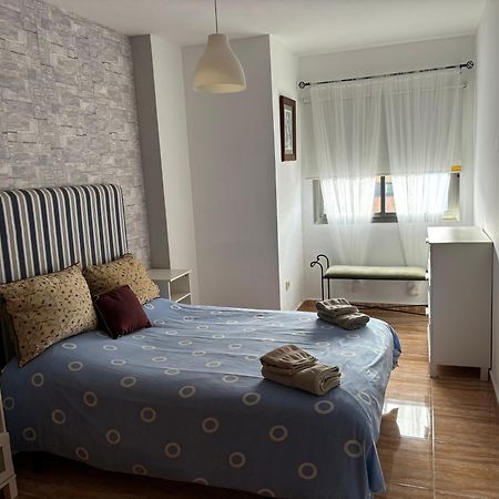 Piso Seminuevo Centrico Con Vistas Apartman Vecindario  Kültér fotó